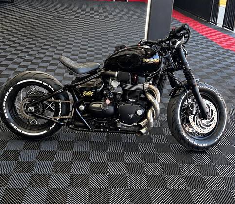 TRIUMPH BONNEVILLE BOBBER 1200 TRIUMPH BONNEVILLE BOBBER 1200